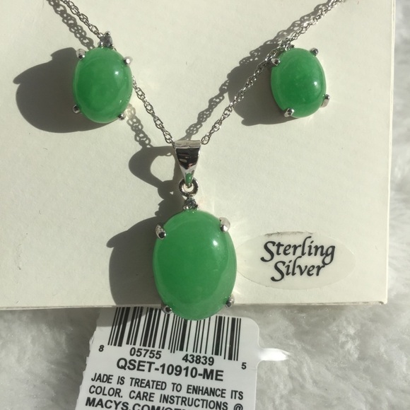 Green Dyed Jade Necklace & Drop Earrings 2-Pcs Set - Picture 1 of 16